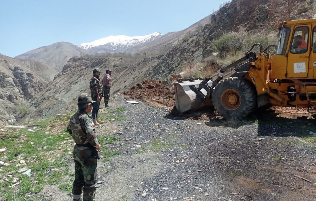 رفع تصرف 1000 مترمربع از اراضی ملی روستای پلخواب