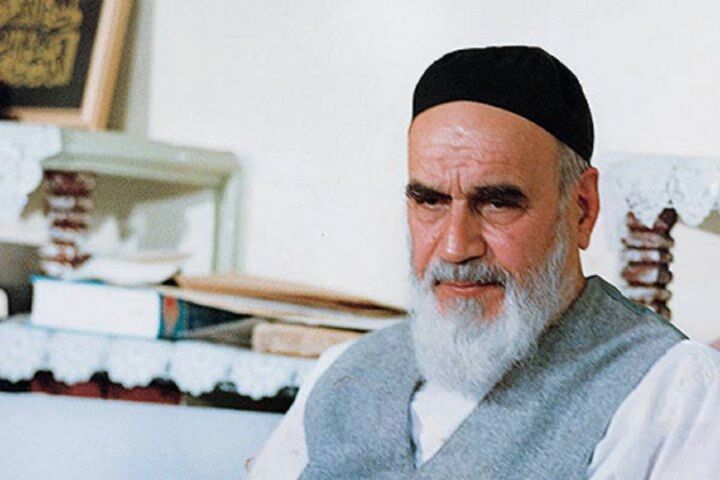 منظومه فکری امام راحل؛ راه‌حل عبور از بحران هویت