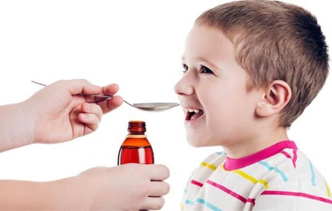 خودسرانه به کودکان آنتی‌بیوتیک ندهید!