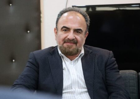 هیچ مدیری بدون درک مشکلات مردم موفق نمی‌شود