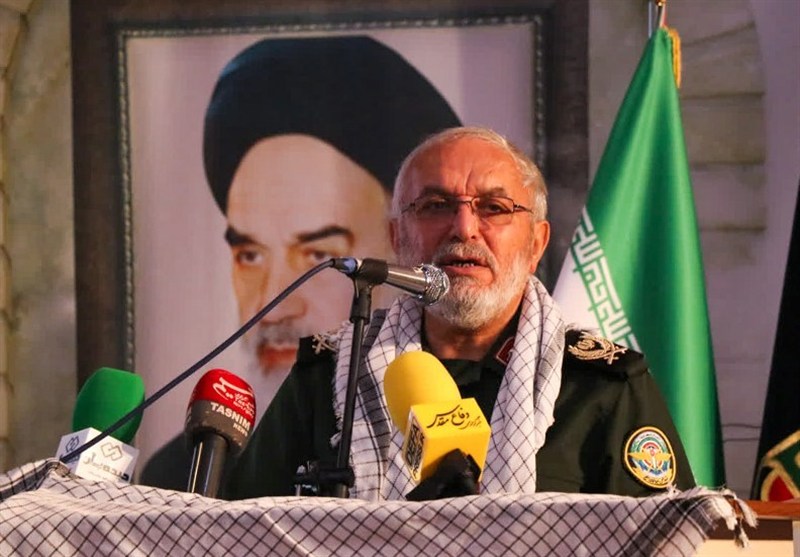 ایثارگران برگ‌های زرینی از تاریخ این سرزمین را رقم زدند