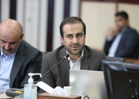 البرز هر ساله میزبان جمعیتی معادل یک شهر بزرگ است