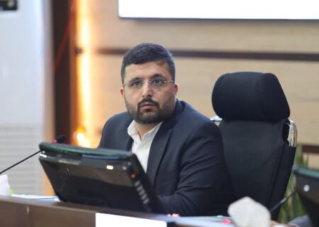 انتقاد عضو شورا از روند غیرقانونی ثبت شرکت‌ها و سازمان‌های شهرداری کرج