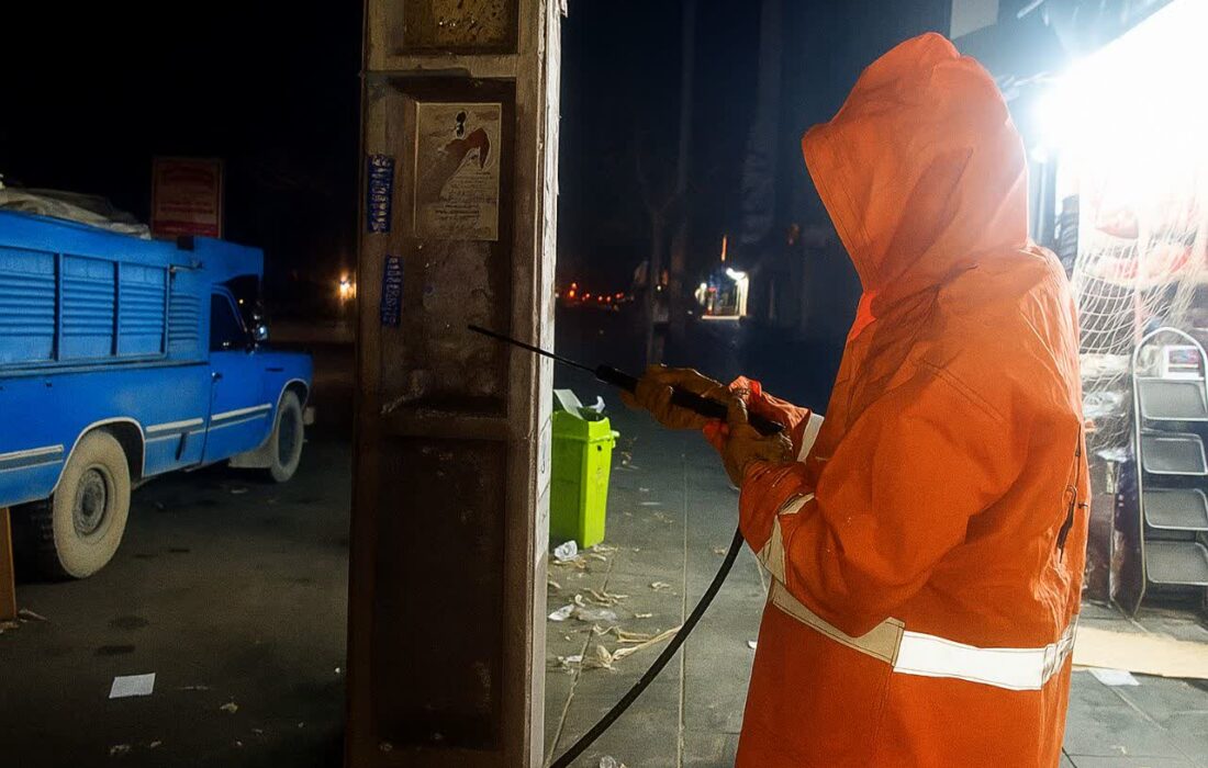 امحای تبلیغات غیرمجاز ماهدشت/ دیوارهای شهر تمیز شدند