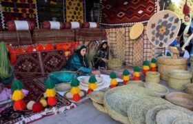نمایش هزاررنگ ایران در دانشگاه آزاد کرج/ آغاز به‌کار نمایشگاه اقوام و صنایع‌دستی