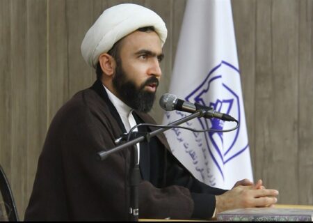 تاکید بر نقش مساجد به‌عنوان پایگاه‌های اصلی تربیت دینی و فرهنگی