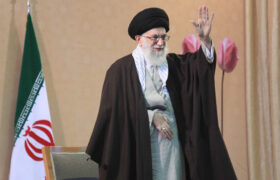 امام خامنه ای به شهادت رسیدند