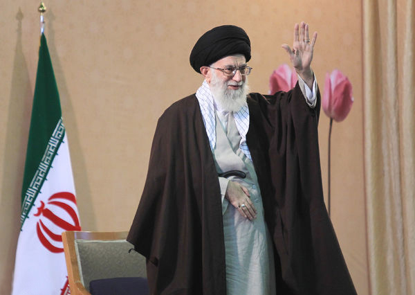امام خامنه ای به شهادت رسیدند