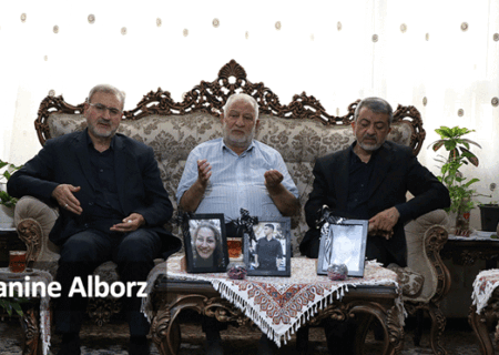 نسیم صلوات رضوی در خانه‌های شهدا وزید