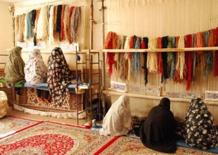 اشتغال‌زایی برای بیش از هزار نفر در واحدهای فرش البرز / پرداخت ۵۸ میلیارد تومان تسهیلات مشاغل خانگی
