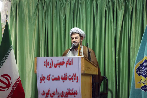 درخواست امام جمعه کمالشهر برای تدابیر جدی برای مهار تورم