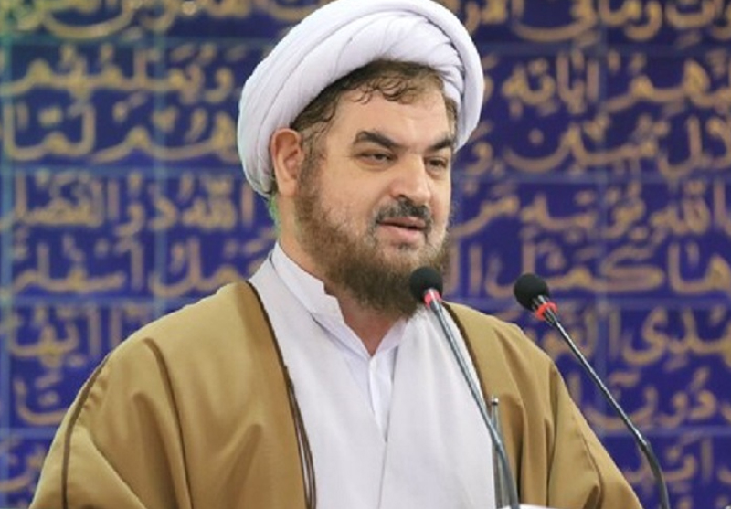 باید در برابر شمر و یزید زمان ایستاد و بینی‌شان را بر خاک مالید