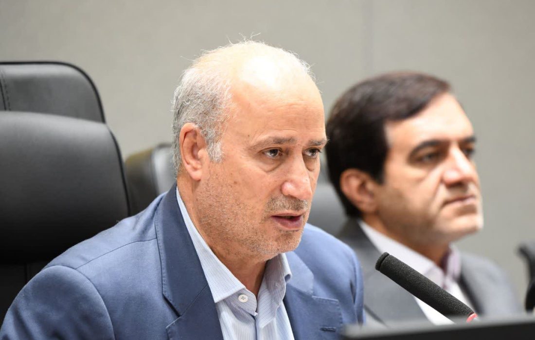 محرومیت تماشاگران باید آخرین راهکار فوتبال باشد