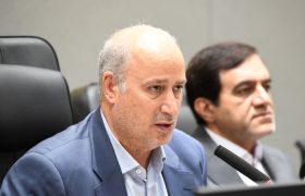 محرومیت تماشاگران باید آخرین راهکار فوتبال باشد