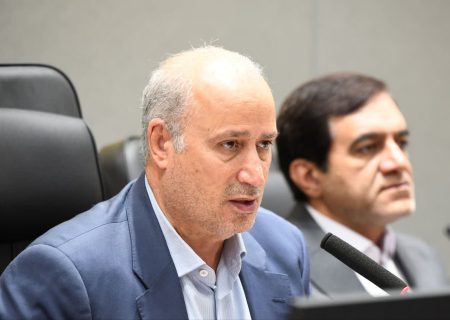 محرومیت تماشاگران باید آخرین راهکار فوتبال باشد