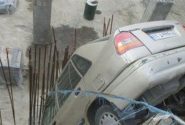 مصدومیت دو نفر در پی سقوط خودرو به گودال 7 متری در فردیس