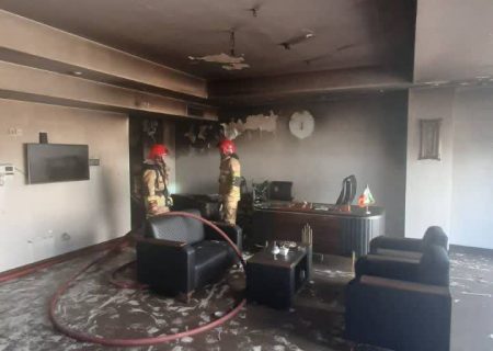 یک ساختمان تجاری در باغستان دچار حریق شد