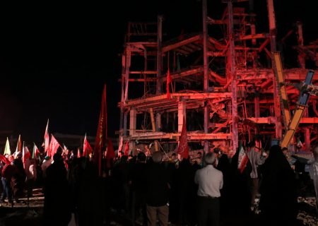 عهد خونین در ویرانه‌ها/ وعده انتقام از دل آوارهای جنگ ۱۲ روزه