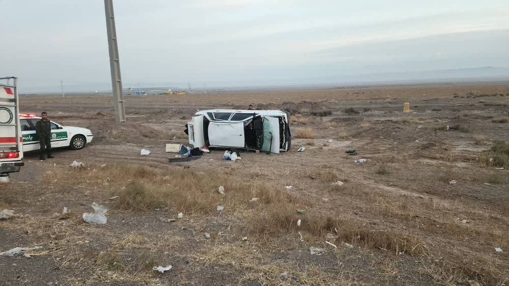 حادثه مرگبار در محور ماهدشت به اشتهارد؛ برخورد همزمان سه خودرو با یک اسب